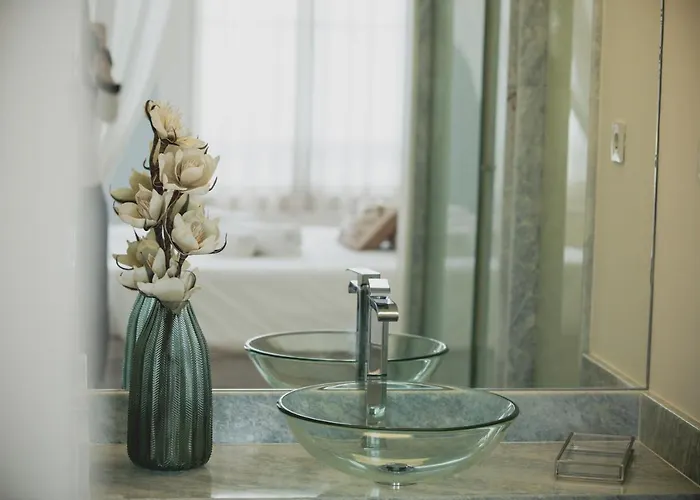 Viterbo'8 - The Artists House 4* Porto