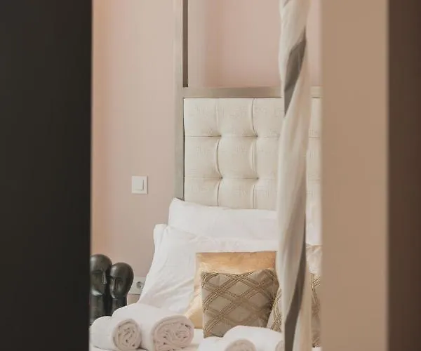 Viterbo'8 - The Artists House Bed & Breakfast Porto