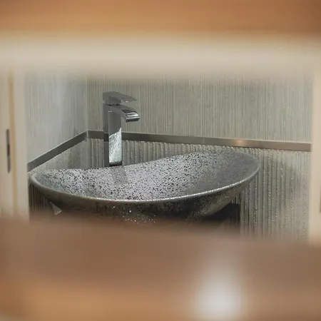 Viterbo'8 - The Artists House 4*