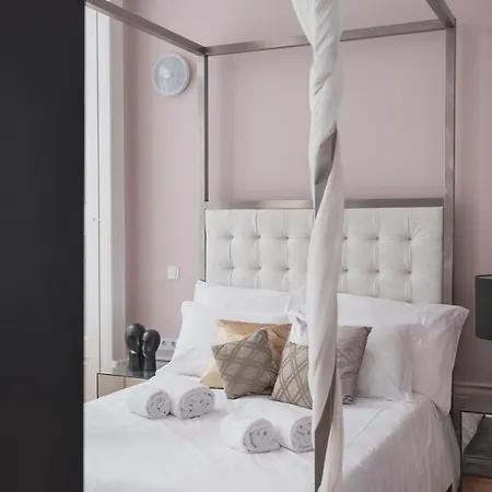 B&B Viterbo'8 - The Artists House 포르투