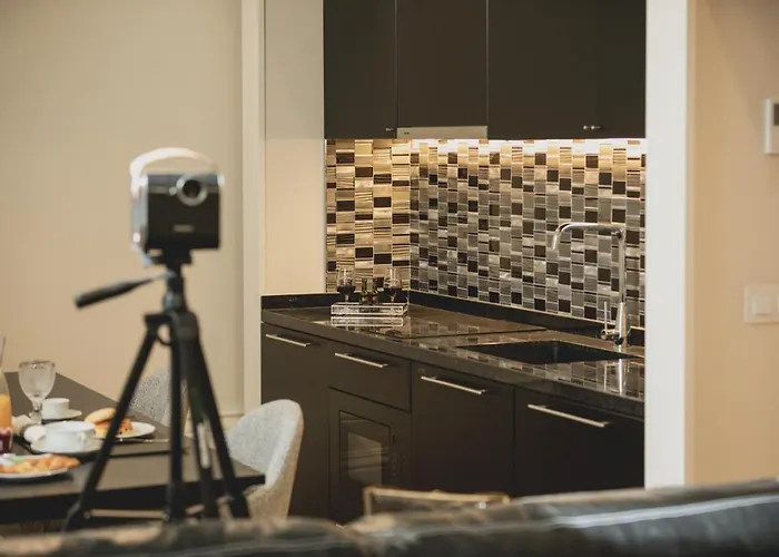 Couette-café Viterbo'8 - The Artists House 4*