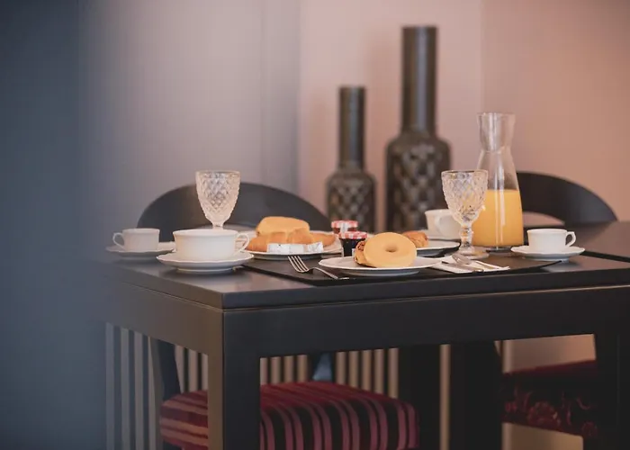 Couette-café Viterbo'8 - The Artists House 4*