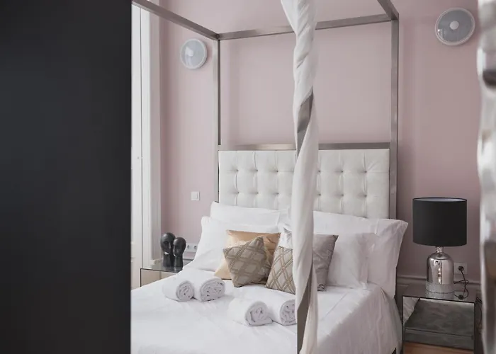 Couette-café Viterbo'8 - The Artists House Oporto