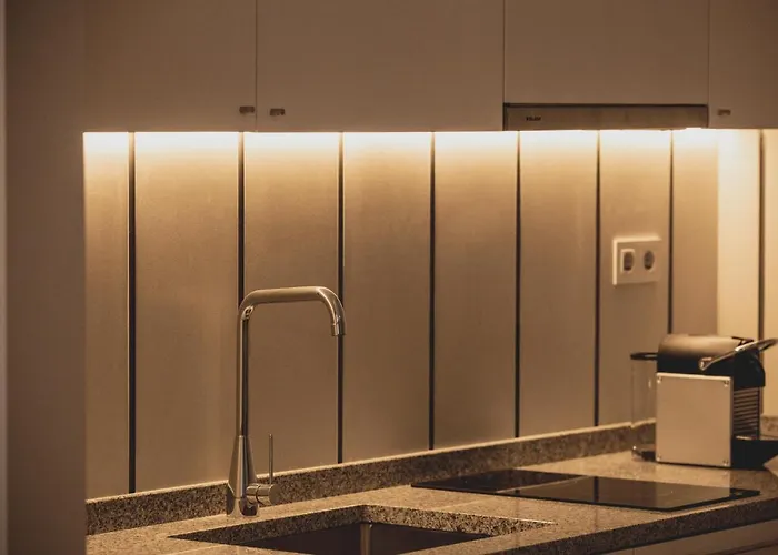 לינה וארוחת בוקר Viterbo'8 - The Artists House 4*