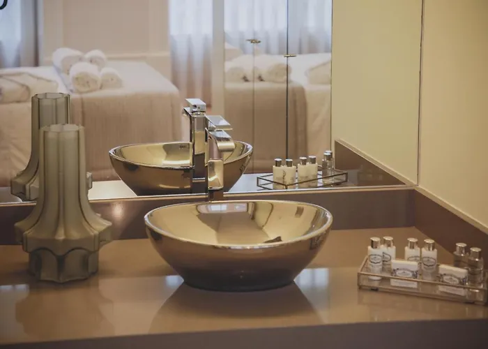 Viterbo'8 - The Artists House 4* פורטו