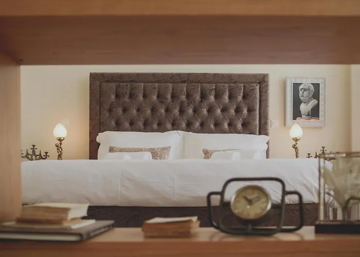 לינה וארוחת בוקר Viterbo'8 - The Artists House 4*